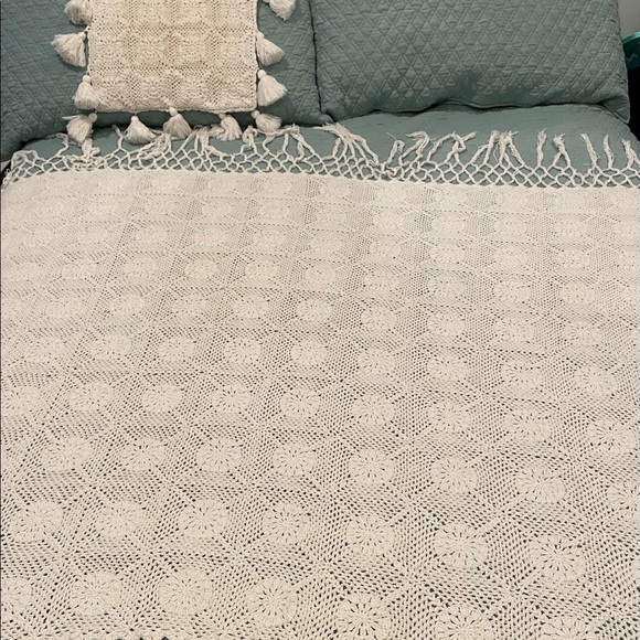 Reserved- Spell White sands crochet blanket and pillow cover set & Sienna mini - Picture 4 of 14